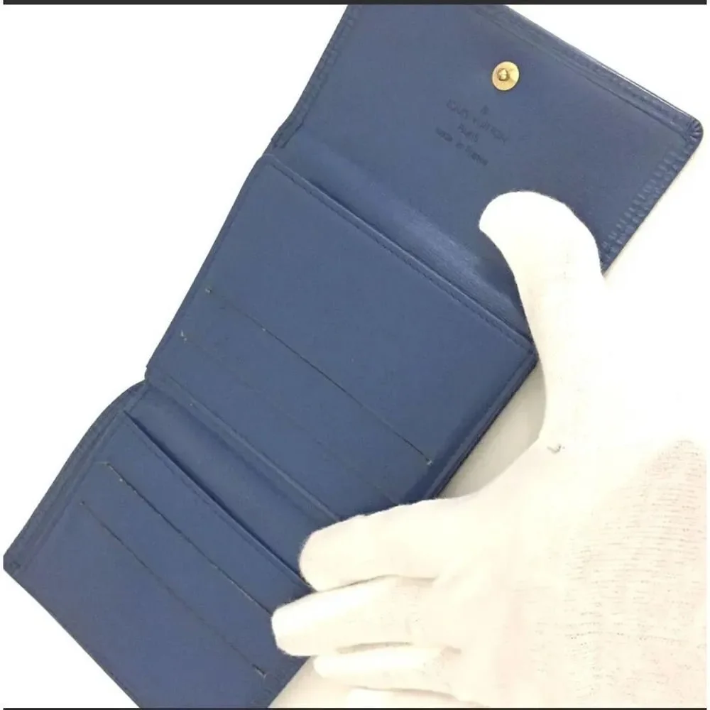 Authentic Louis Vuitton Epi Porte Credit Leather Trifold Wallet /1F8049. MI0984.